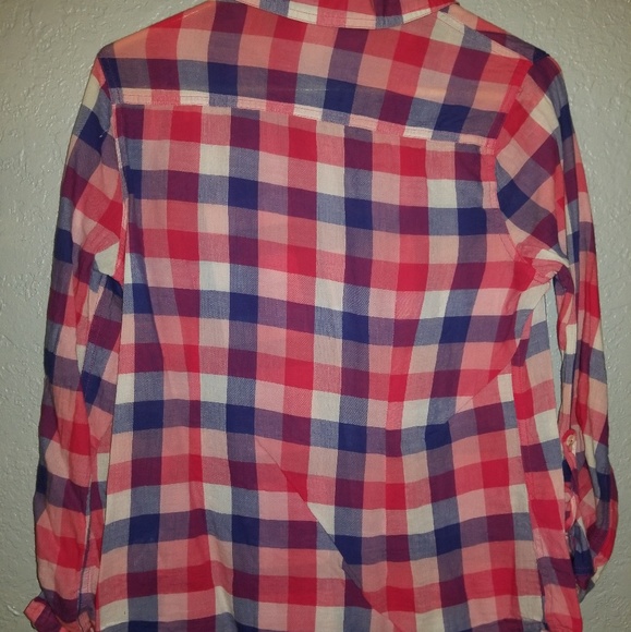 Long sleeve button up - Picture 2 of 3